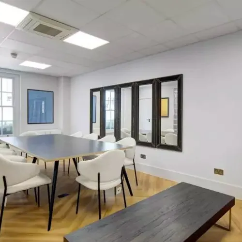 Carlyle House
235 Vauxhall Bridge Road