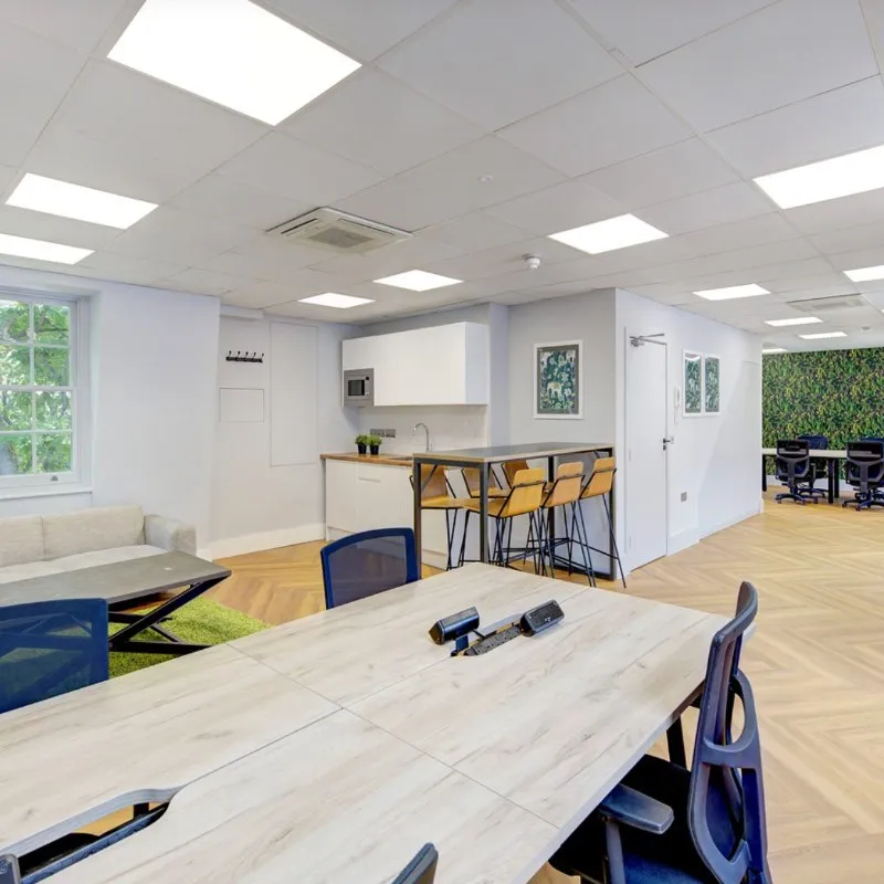 Carlyle House
235 Vauxhall Bridge Road