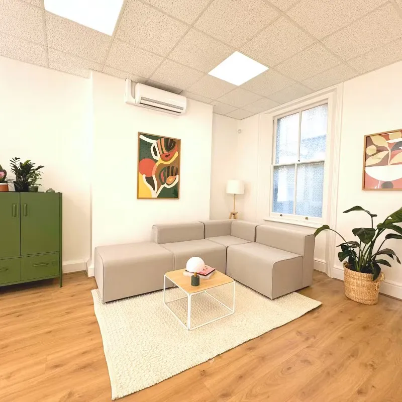 34-35 Eastcastle Street, Fitzrovia