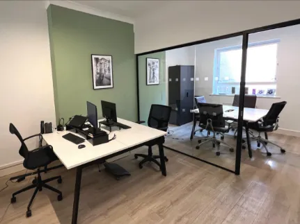 112 Clerkenwell Road, Farringdon