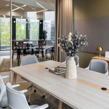 90 Bartholomew Close