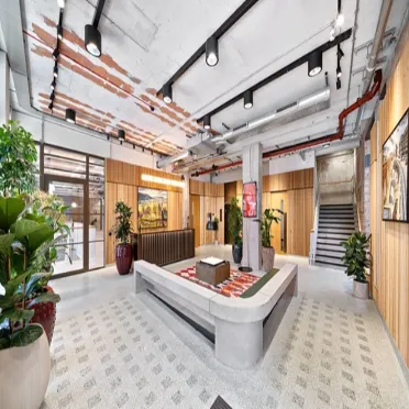 Arthur Stanley House
52 Tottenham Street