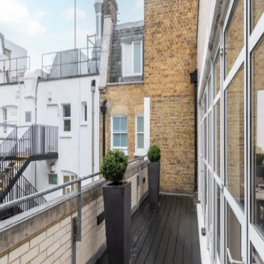 2 Throgmorton Avenue