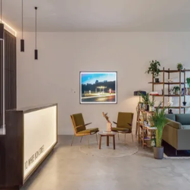 10 White Lion Street