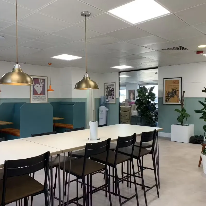 22 Southwark Bridge Rd, London SE1 9HF, UK