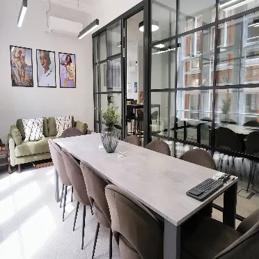 28 Charing Cross Road