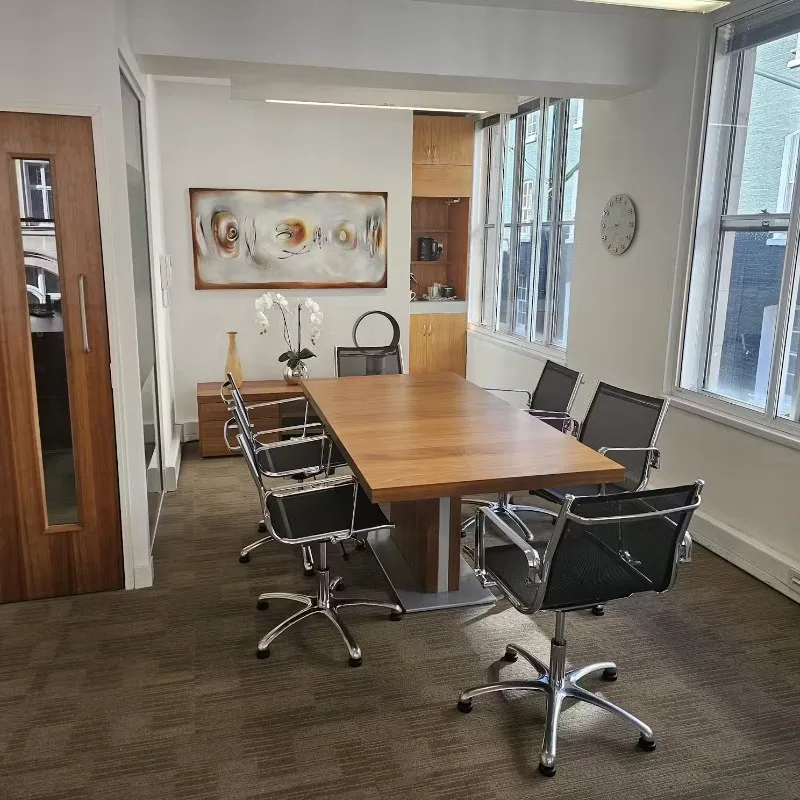 69 Wigmore St, London - W1U