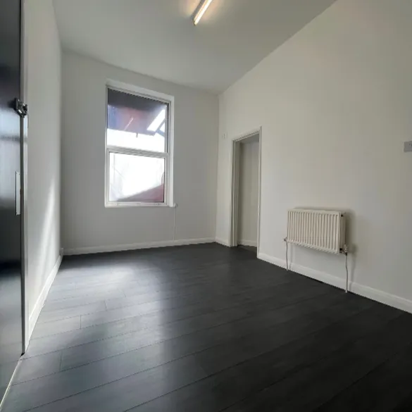 189 Chapel Street
Manchester