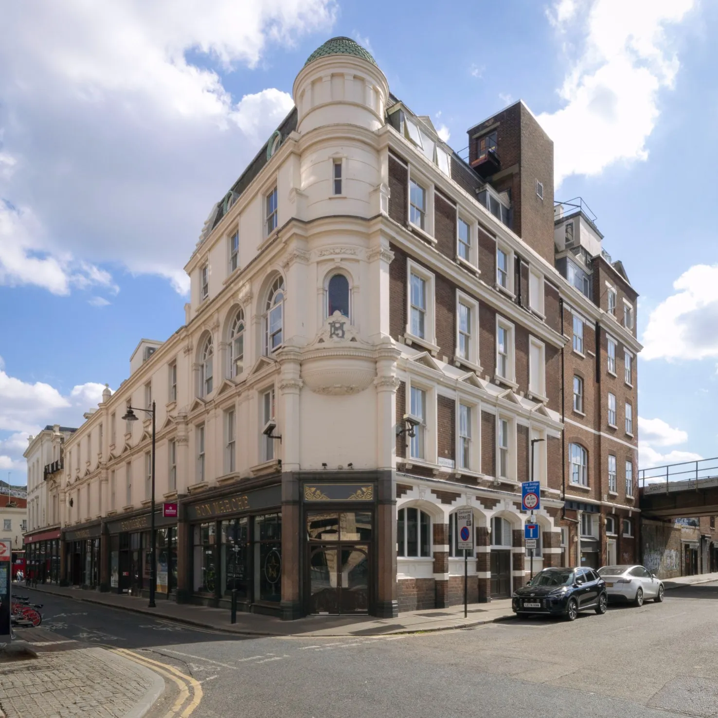 Bon Marche Centre
241 Ferndale Road