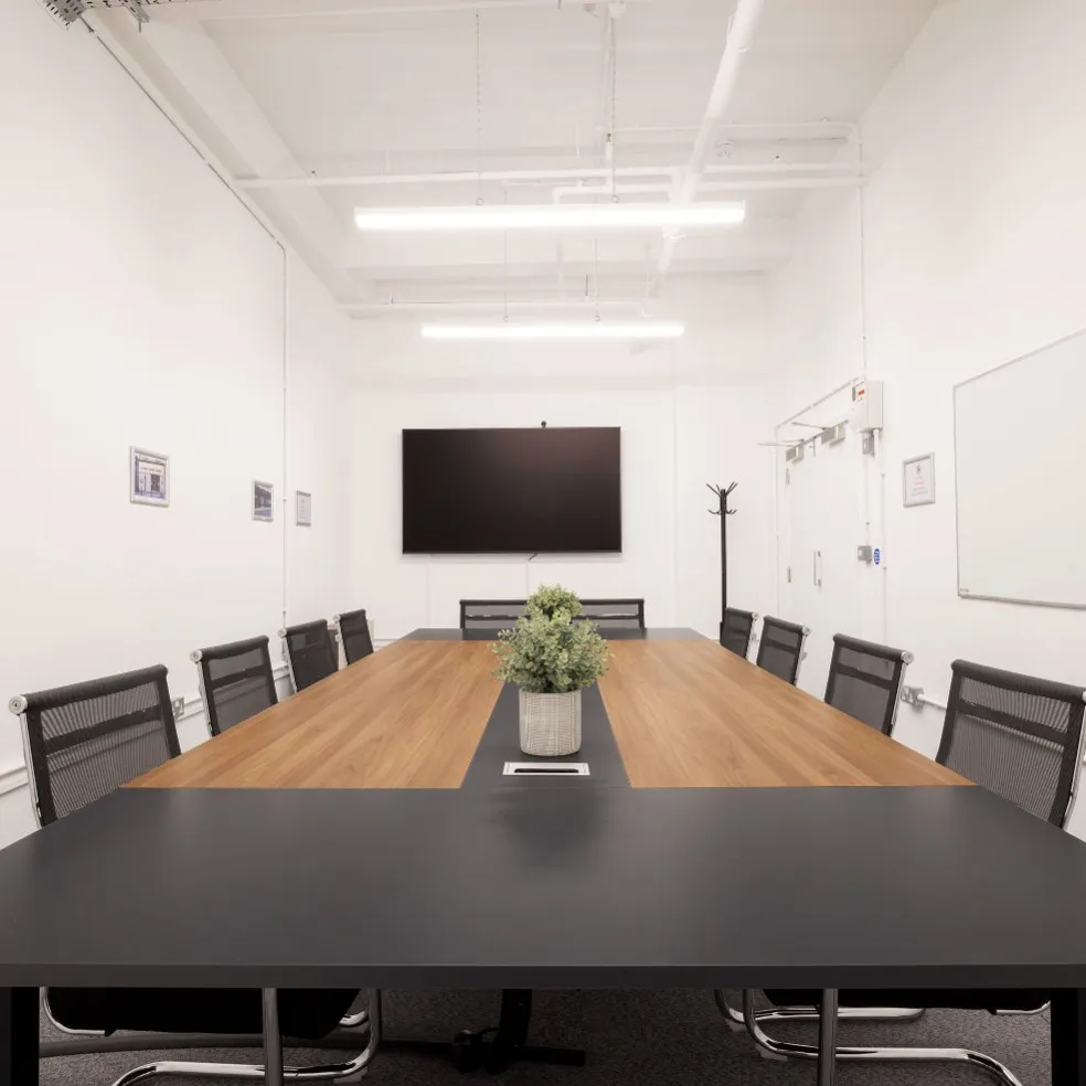 Bon Marche Centre
241 Ferndale Road