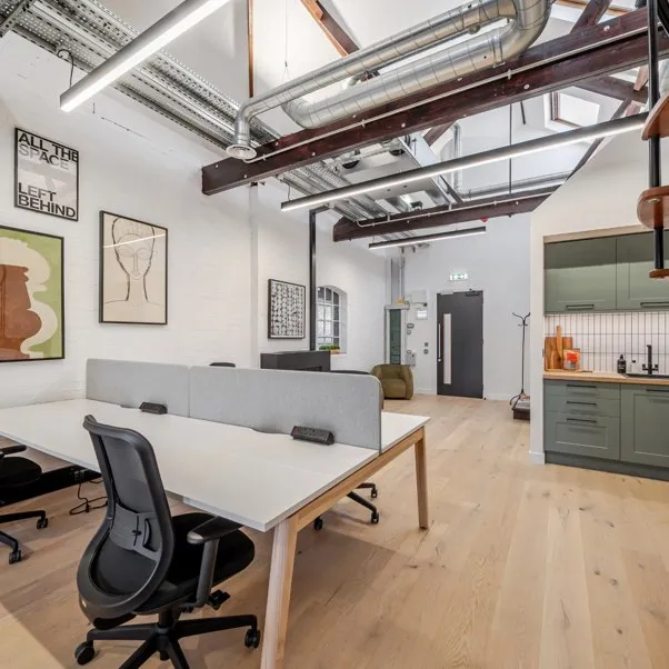 Unit 10, 
Queens Studios,
Salusbury Road,