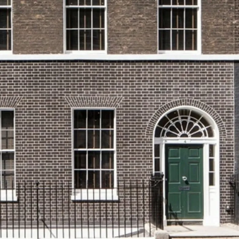 4 Fitzhardinge Street, London - W1H