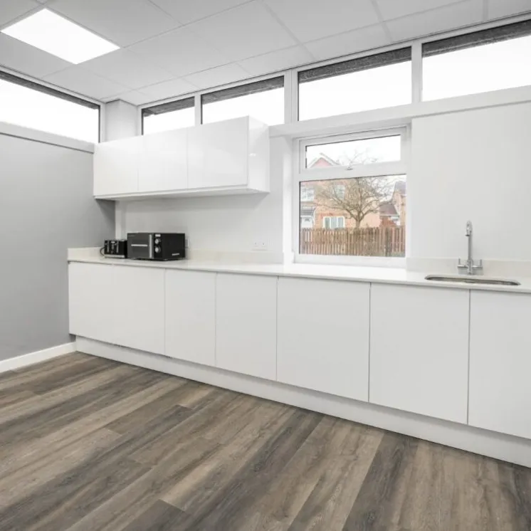 Business Centre
117 Queen Street