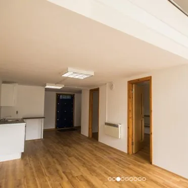 6 Ability Plaza, 
1A Arbutus Street