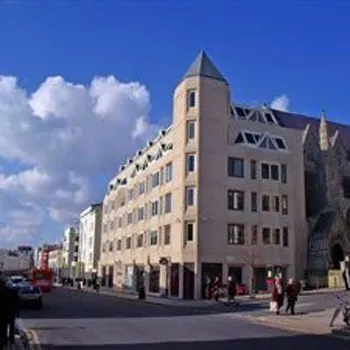 Sheridan House 
112-116 Western Road