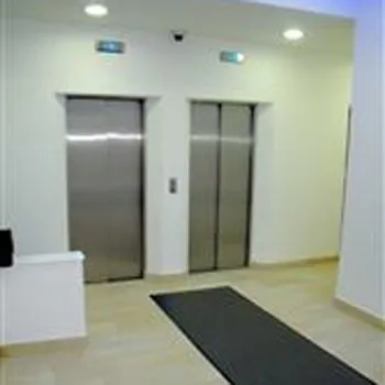 Sheridan House 
112-116 Western Road