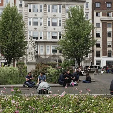 3a
Lower James Street