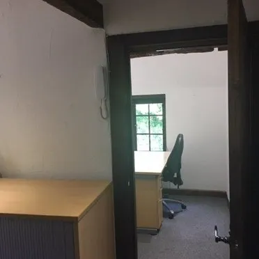 Alexandra House, 1
Waverley Lane