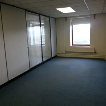 Oakwood Court
City Road