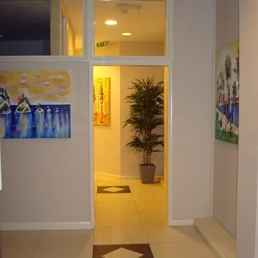 Stirling House, 
9 Burroughs Gardens