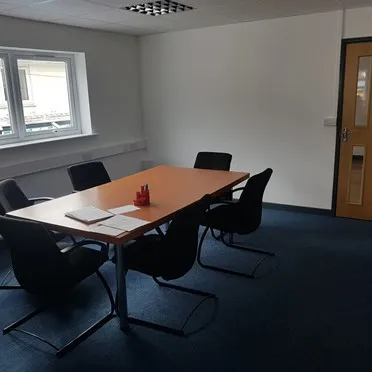 Birch House Business Centre
Lon Parcwr