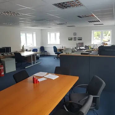 Birch House Business Centre
Lon Parcwr