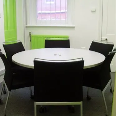 Claremont Business Centre
6 Claremont Road