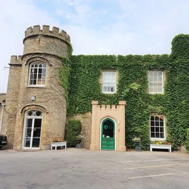 St Andrews Castle
33 St Andrews Street South