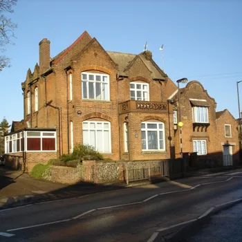 Tudor House,
Grammar School Road