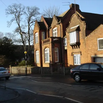Tudor House,
Grammar School Road
