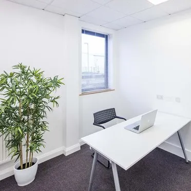 15 Neptune Court, 
Vanguard Way