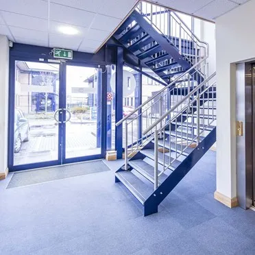 15 Neptune Court, 
Vanguard Way