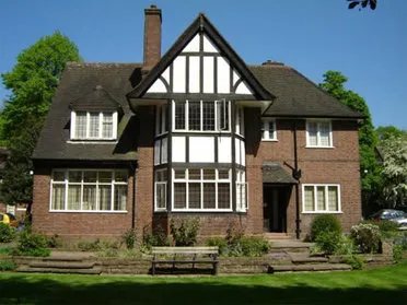 Brampton Business Centre, 10 Queen Street - ST5