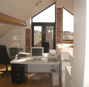 Caernarvon House
15-29 Donegall Pass