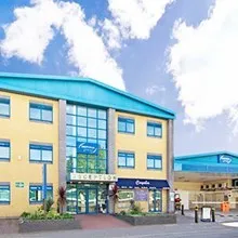 7 Coronation Road
Park Royal