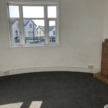 Crescent West Business Centre, 
2A Crescent West