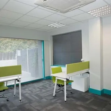 Polhill Business Centre
London Road