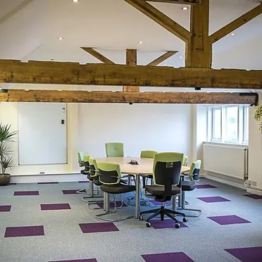 No1 Business Centre
Alvin Street