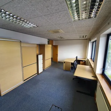 5 Century Court
Tolpits Lane