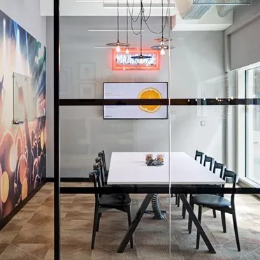 The White Building, 
33 King’s Road