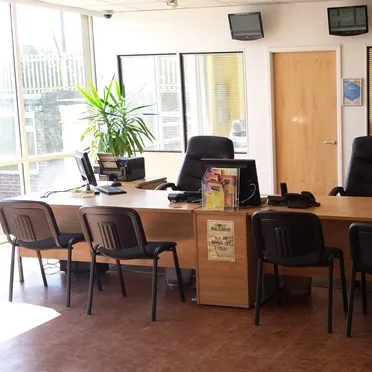 Adams Selfstore
70 Price Street