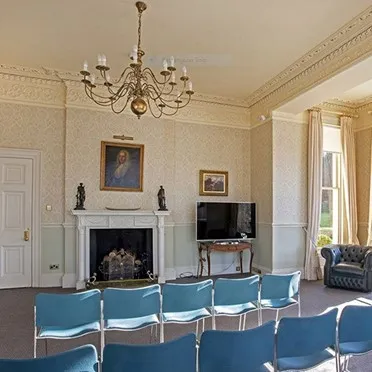 Box House
Bath Road