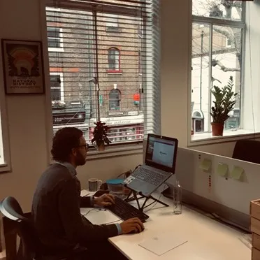 Gray's Inn Desks
160-164 Gray's Inn Road