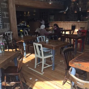 Kinross Business Centre
21-25 High Street