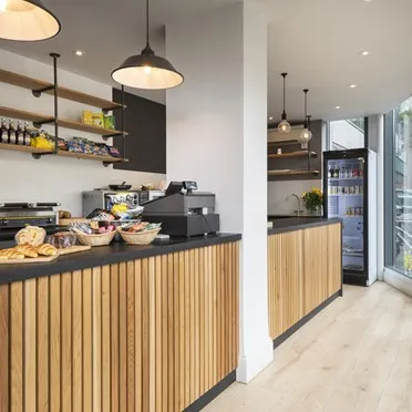 Mortlake Business Centre
20 Mortlake High Street