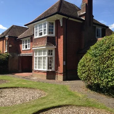 Ingles Manor
Castle Hill Avenue