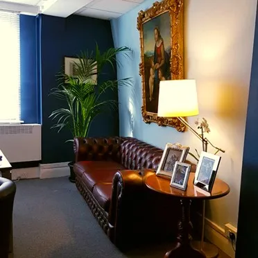 Aquis House
27-37 Station Road