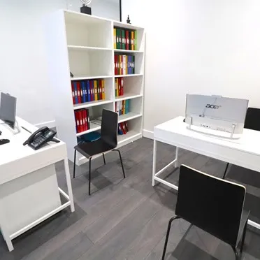 18 Golders Green Road