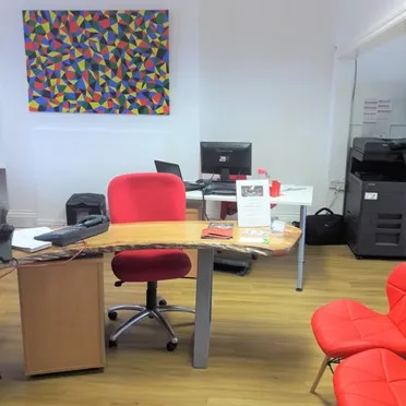 Queensgate House
48 Queen Street