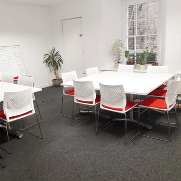 Queensgate House
48 Queen Street